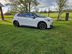 Vit Begagnad 2021 VW ID.3 Pro Performance Halvkombi | 169 900 kr
