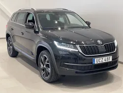 Svart Begagnad 2021 Skoda Kodiaq Style SUV | 359 900 kr (Marknadspris)