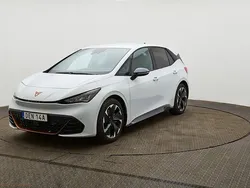 Vit Begagnad 2024 Cupra Born e-Boost Halvkombi | 365 000 kr (Lite dyr)