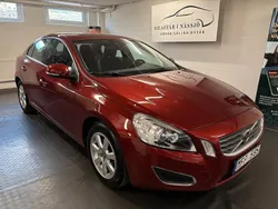 Röd Begagnad 2012 Volvo S60 Momentum Sedan | 99 900 kr (Marknadspris)