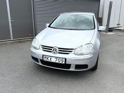 Silver Begagnad 2007 VW Golf V Trendline Halvkombi | 25 900 kr
