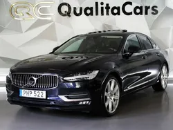 Mörkblå (blå) Begagnad 2017 Volvo S90 Inscription Sedan | 254 900 kr (Marknadspris)