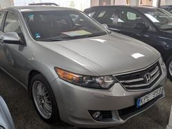 Silver Begagnad 2010 Honda Accord Elegance Sedan | 99 000 kr (Dyr)