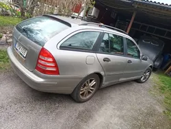 Silver Begagnad 2004 Mercedes C180 Kombi | 10 000 kr (Bra pris)