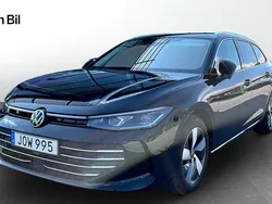 Svart Begagnad 2024 VW Passat Business Kombi | 384 900 kr (Lite dyr)