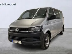 Silver Begagnad 2017 VW Caravelle Trendline Minibuss | 229 900 kr (Bra pris)