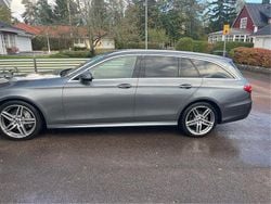 Grå Begagnad 2017 Mercedes E220 AMG line Kombi | 250 000 kr (Bra pris)