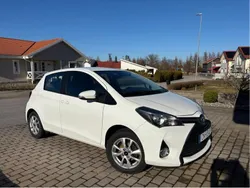 Vit Begagnad 2016 Toyota Yaris Active Halvkombi | 115 000 kr (Marknadspris)