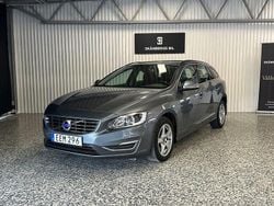 Grå Begagnad 2018 Volvo V60 Momentum Kombi | 174 800 kr (Superpris)