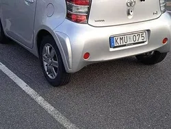 Silver Begagnad 2009 Toyota iQ Halvkombi | 29 000 kr (Bra pris)