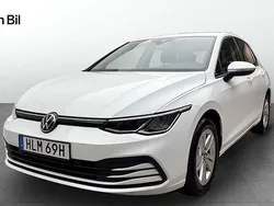 Vit Begagnad 2021 VW Golf VIII Life Kombi | 189 900 kr (Bra pris)
