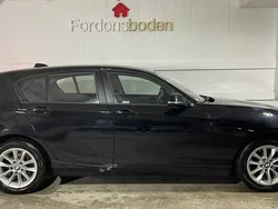 Svart Begagnad 2016 BMW 118 Advantage Halvkombi | 149 500 kr (Marknadspris)