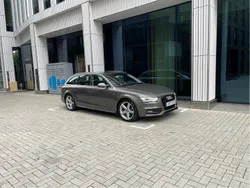 Grå Begagnad 2015 Audi A4 Sport Kombi | 139 000 kr (Marknadspris)
