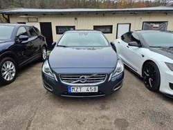 Blå Begagnad 2010 Volvo S60 Summum Sedan | 147 000 kr (Marknadspris)