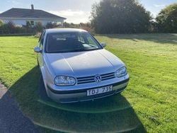 Silver Begagnad 2002 VW Golf IV Comfortline Halvkombi | 19 000 kr (Marknadspris)