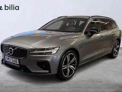 Grå Begagnad 2020 Volvo V60 R-Design Kombi | 369 000 kr (Marknadspris)