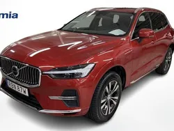 Röd Ny 2025 Volvo XC60 Core SUV | 584 500 kr (Bra pris)