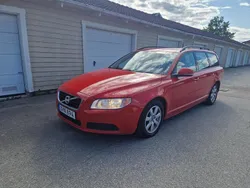 Röd Begagnad 2013 Volvo V70 Kombi | 109 900 kr (Marknadspris)