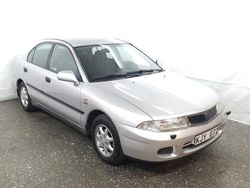 Begagnad 1999 Mitsubishi Carisma Halvkombi | 9 900 kr