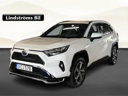Vit Begagnad 2022 Toyota RAV4 Hybrid Edition SUV | 429 000 kr (Marknadspris)