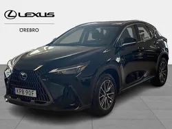 Svart Begagnad 2023 Lexus NX350h SUV | 399 900 kr (Marknadspris)