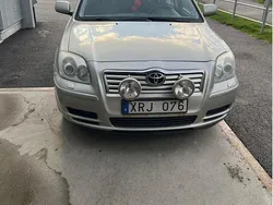 Silver Begagnad 2006 Toyota Avensis Sedan | 28 500 kr (Bra pris)