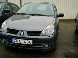 Blå Begagnad 2005 Renault Clio R.S. Authentique Halvkombi | 29 900 kr (Lite dyr)