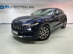 Blå Begagnad 2016 Maserati Levante SUV | 459 900 kr