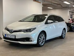 Vit Begagnad 2016 Toyota Auris Touring Sports Executive Kombi | 169 900 kr (Marknadspris)