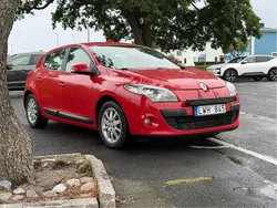 Röd Begagnad 2011 Renault Mégane III Halvkombi | 45 900 kr (Marknadspris)