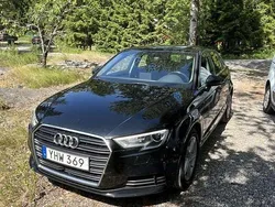 Svart Begagnad 2017 Audi A3 Sportback Comfort Halvkombi | 83 000 kr (Superpris)