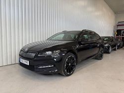 Svart Begagnad 2022 Skoda Superb Business Line Kombi | 319 000 kr (Marknadspris)