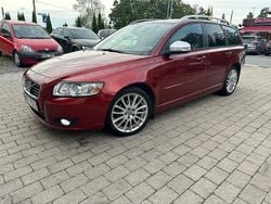 Röd Begagnad 2011 Volvo V50 Momentum Kombi | 49 900 kr (Marknadspris)
