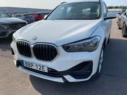 Vit Begagnad 2022 BMW X1 Sport Line SUV | 329 000 kr