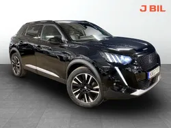 Svart Begagnad 2021 Peugeot e-2008 GT SUV | 209 900 kr (Marknadspris)