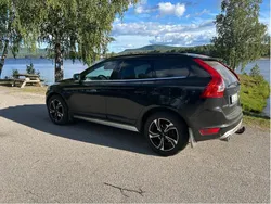 Svart Begagnad 2012 Volvo XC60 R-Design SUV | 165 000 kr (Marknadspris)