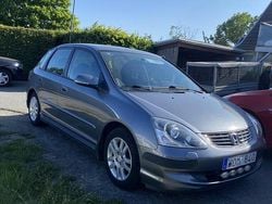 Grå Begagnad 2005 Honda Civic Halvkombi | 30 000 kr (Lite dyr)