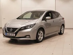 Grå/silver Begagnad 2021 Nissan Leaf N-Connecta Halvkombi | 164 800 kr (Marknadspris)