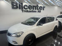 Vit Begagnad 2009 Kia Ceed Sportswagon EX Kombi | 64 900 kr (Bra pris)