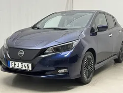 Mörkblå Begagnad 2023 Nissan Leaf 360º Halvkombi | 180 000 kr (Bra pris)