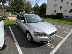 Grå Begagnad 2007 Volvo V50 Kinetic Kombi | 25 000 kr (Bra pris)
