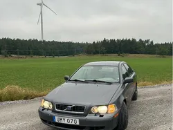 Grå Begagnad 2004 Volvo S40 Sedan | 16 000 kr (Marknadspris)