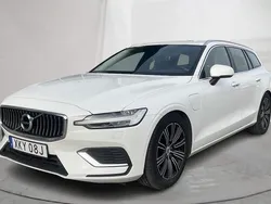 Vit Begagnad 2022 Volvo V60 Inscription Kombi | 270 000 kr (Bra pris)