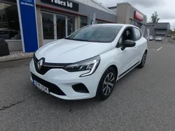 Vit Begagnad 2023 Renault Clio V Equilibre Halvkombi | 154 500 kr (Marknadspris)