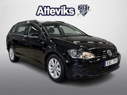 Svart Begagnad 2015 VW Golf VII Kombi | 159 900 kr (Marknadspris)