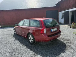 Röd Begagnad 2011 Volvo V50 Kombi | 79 999 kr (Marknadspris)