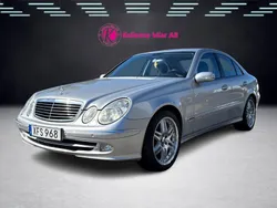 Silver Begagnad 2002 Mercedes E320 Avantgarde Sedan | 54 900 kr
