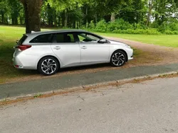 Silver Begagnad 2016 Toyota Auris Active Kombi | 110 000 kr (Marknadspris)