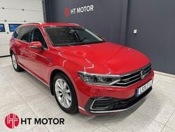 Röd Begagnad 2021 VW Passat GTE Kombi | 249 400 kr (Marknadspris)