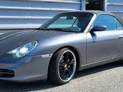Grå Begagnad 2003 Porsche 911 Carrera 4 Cabriolet Cab | 325 000 kr